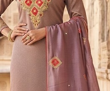 Royal Grey Gota-Patti and Zari Work Suit Set detail 2