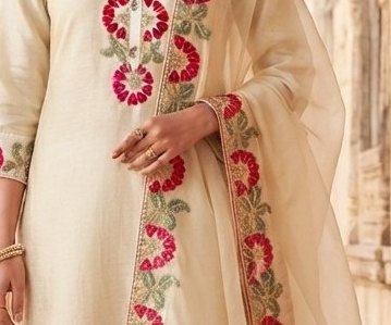 Elegant Off-White Gota-Patti Embroidered Suit Set detail 2