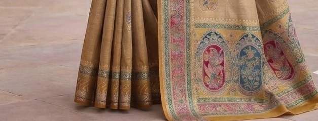 Off-White / Cream Traditional Banarasi Saree) detail 3