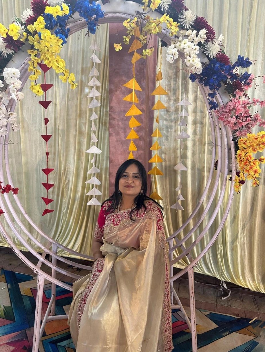 Customer draped in a Shri Balaji saree 2