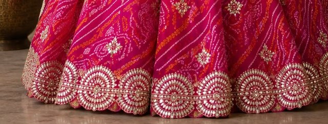 Rani Bandhani Bridal Lehenga detail 3