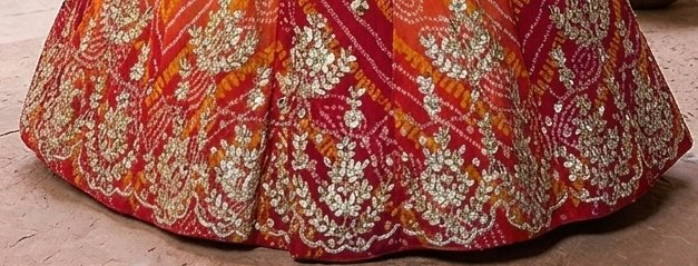 Bandhej Bridal Lehenga detail 3