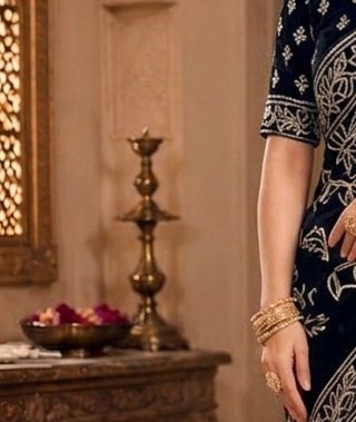 Midnight Sikhiya Saree detail 5