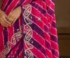 Magenta Paisley Lehariya Saree detail 2