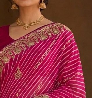 Pink Zari Lehariya Saree detail 4
