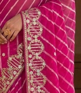 Royal Magenta Lehariya Saree detail 2