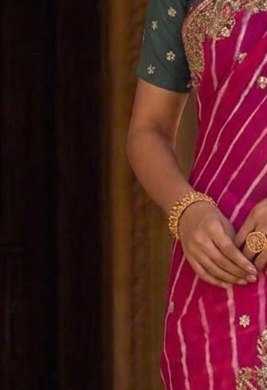 Royal Magenta Lehariya Saree detail 5