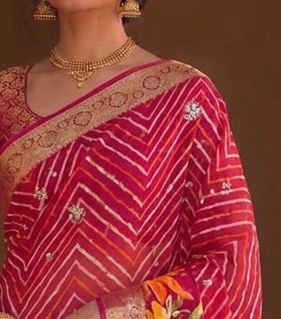 Floral Pallu Lehariya Saree detail 4