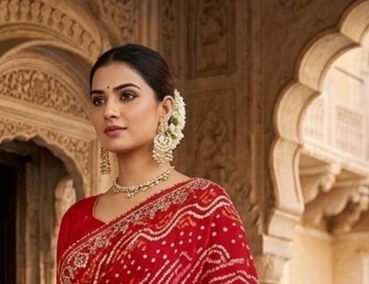 Classic Red Bandhej Saree detail 4