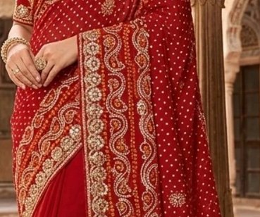Paisley Border Bandhej Saree detail 2