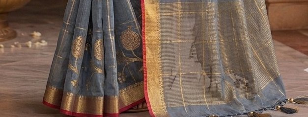 Grey Bloom Jari Saree detail 3