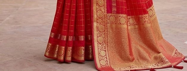 Red Checks Binni Saree detail 3