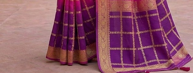 Rani Purple Checks Binni Saree detail 3