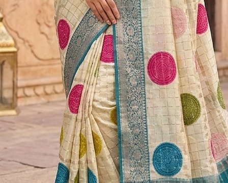 Polka Dot Diamond Chiffon Saree detail 6