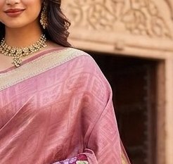 Pink Floral Diamond Chiffon Saree detail 4