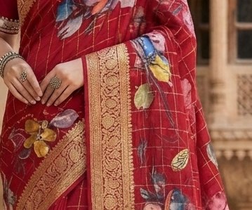 Butterfly Maroon Diamond Chiffon Saree detail 2