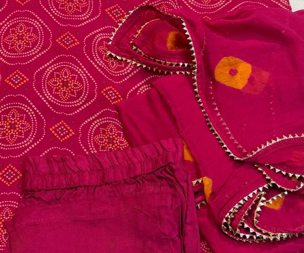 Rani Bandhani Suit Set detail 2